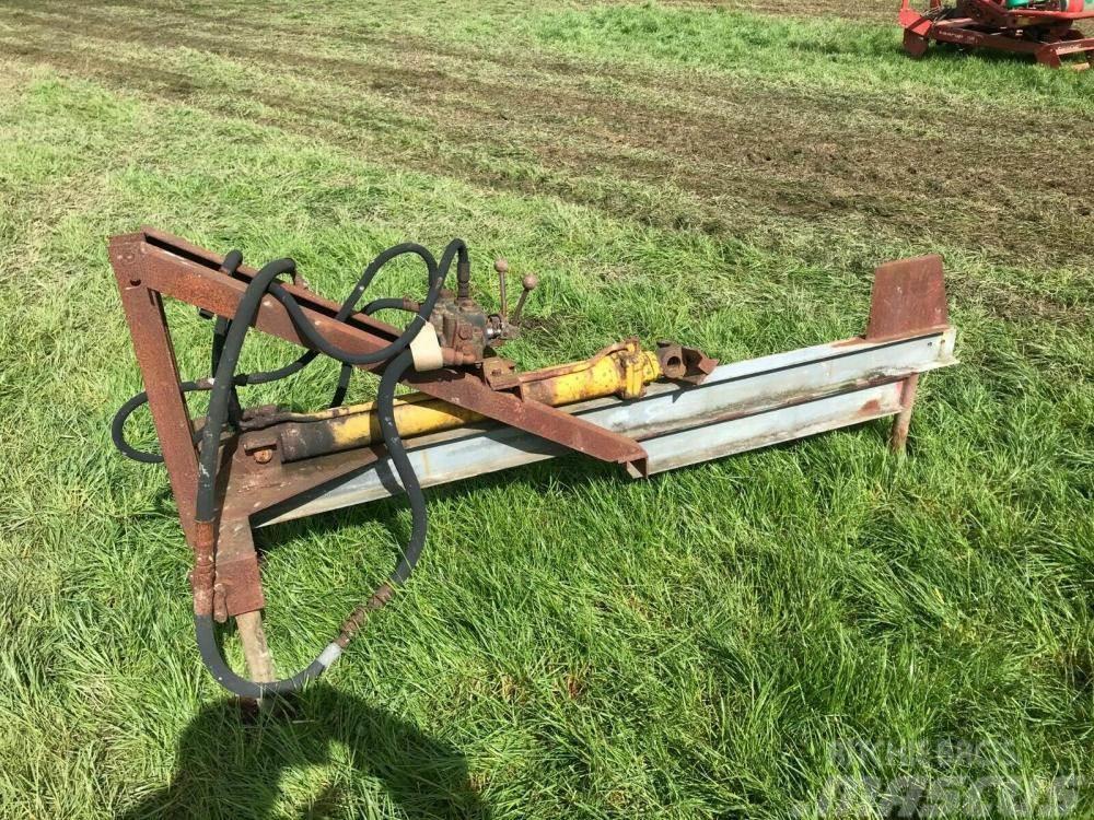 Log Splitter - Heavy Duty - tractor operated £380 Ostale komponente