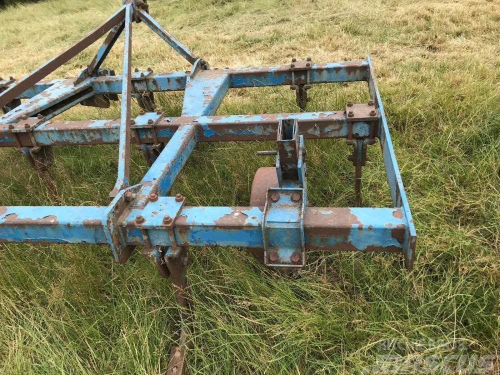 Ransomes 3 metre front mounted tractor cultivator Kultivatori