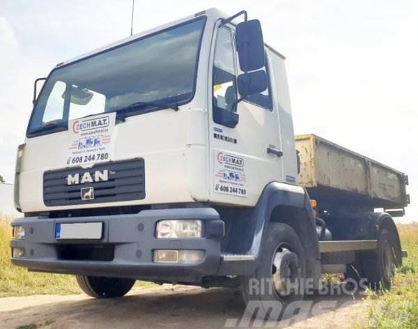 MAN LE 8.150 +(CZ) Navara -NK50 Rol kiper kamioni s kukama za dizanje