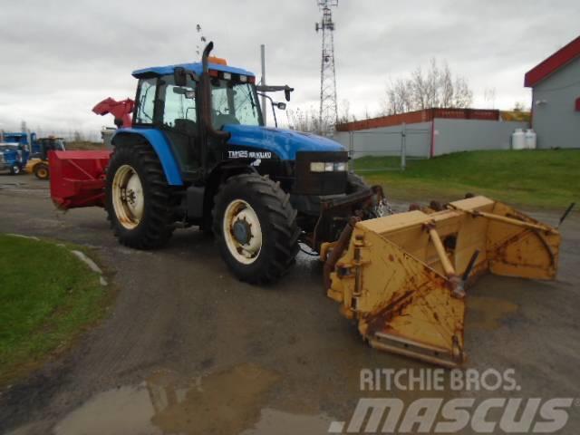 New Holland TM 125 Traktori