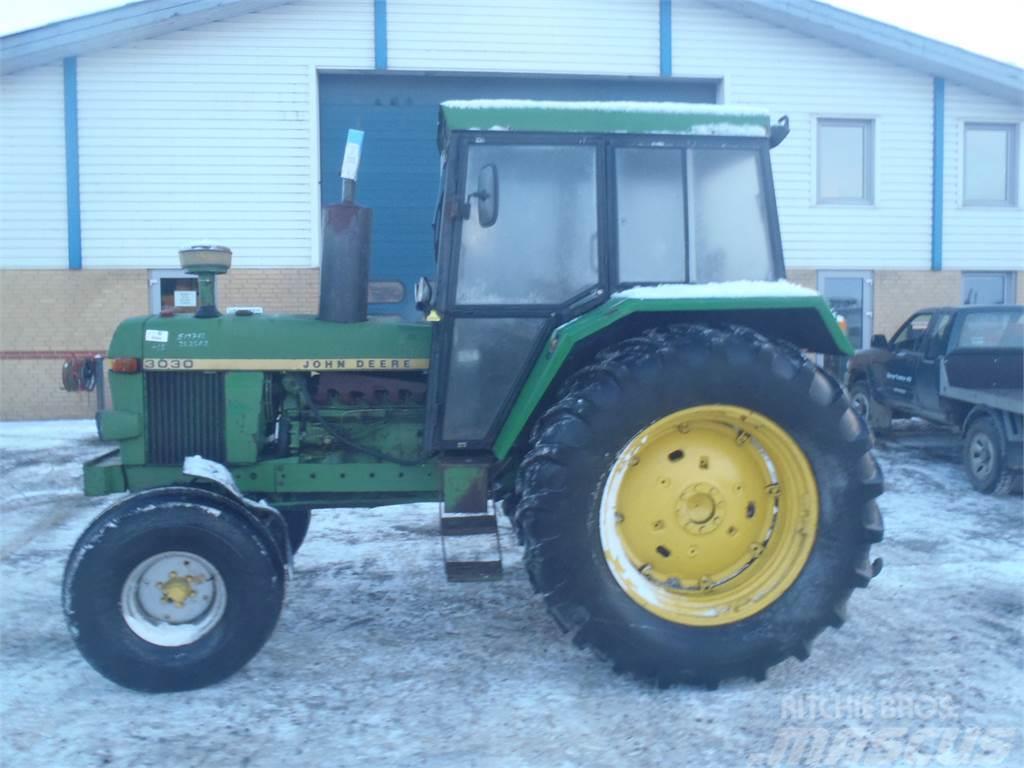 John Deere 3030 Traktori