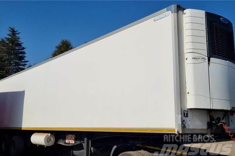 Henred 30 Pallet Tri-Axle Refrigerated Trailer with Unit Ostale prikolice