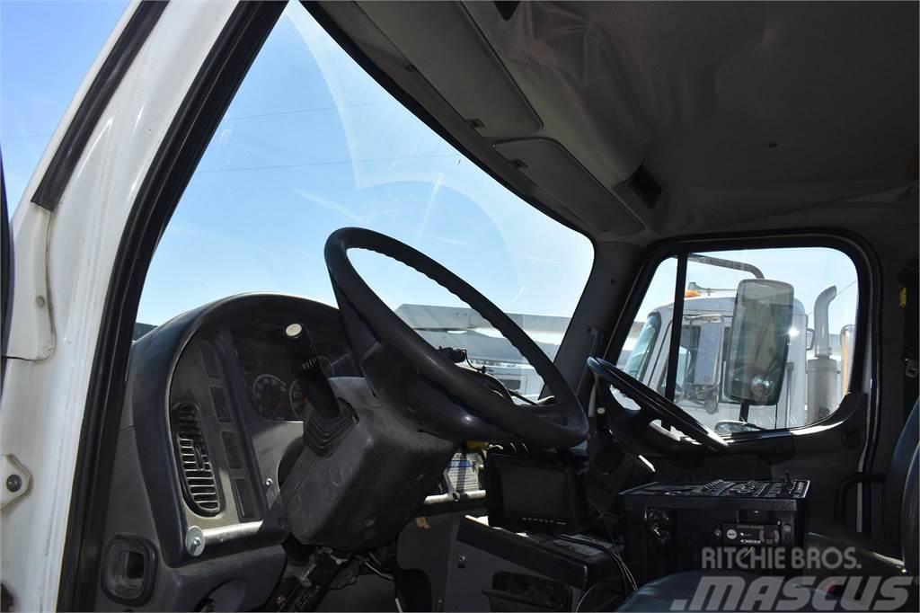 Freightliner BUSINESS CLASS M2 106 Kamioni za čišćenje ulica