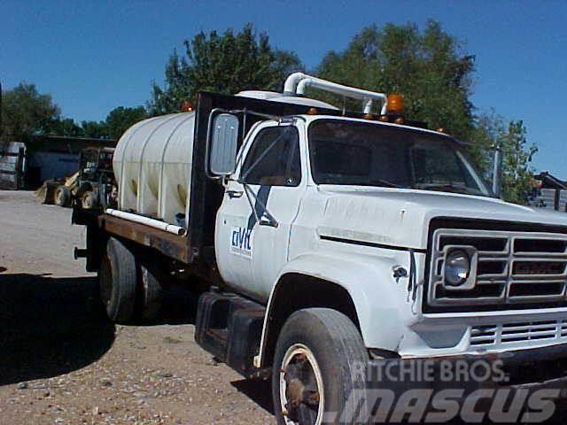 GMC TOPKICK C6500 Kamioni cisterne