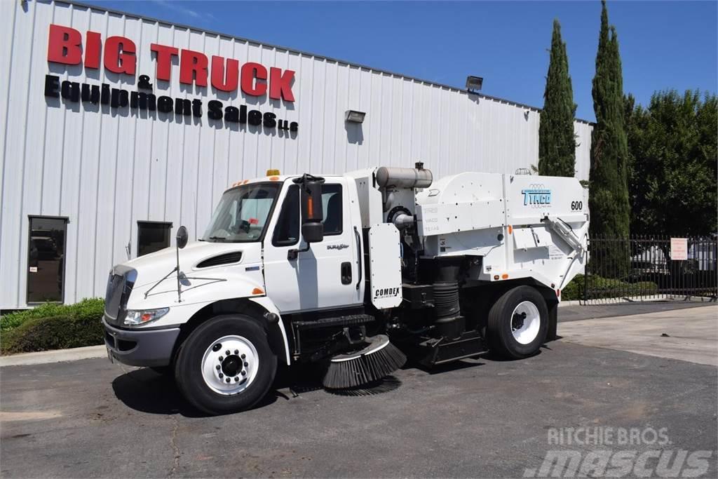 International DURASTAR 4300 Kamioni za čišćenje ulica