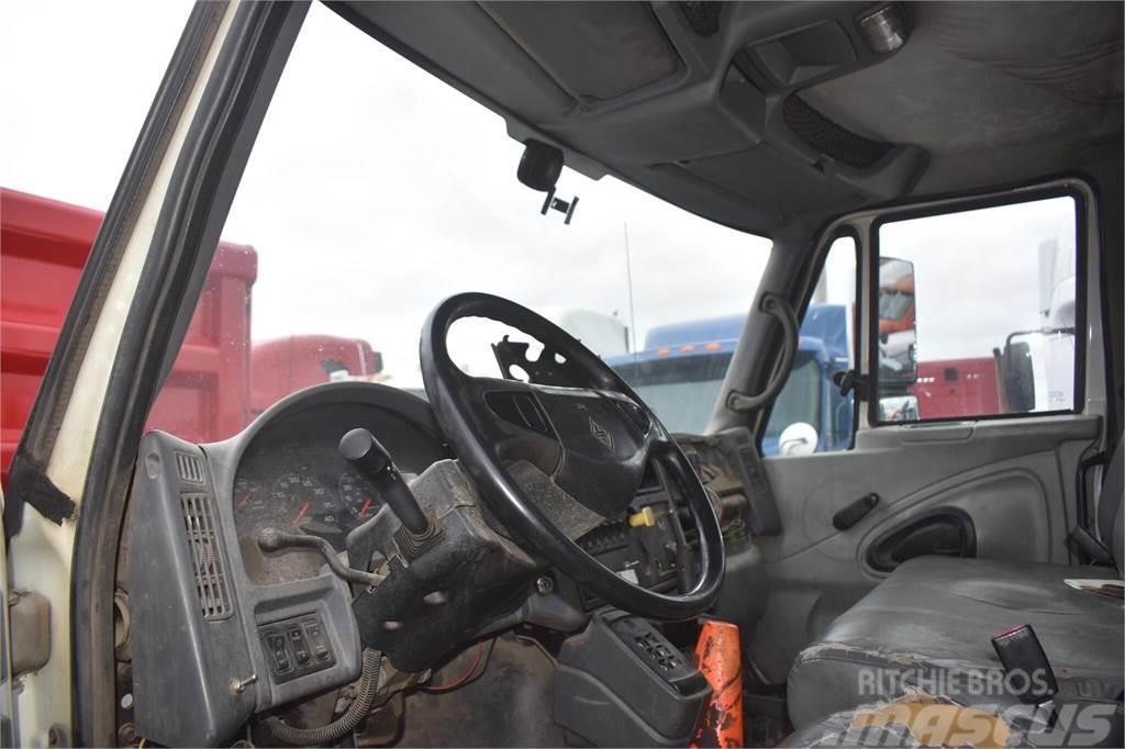 International WORKSTAR 7300 Kamioni sa kranom
