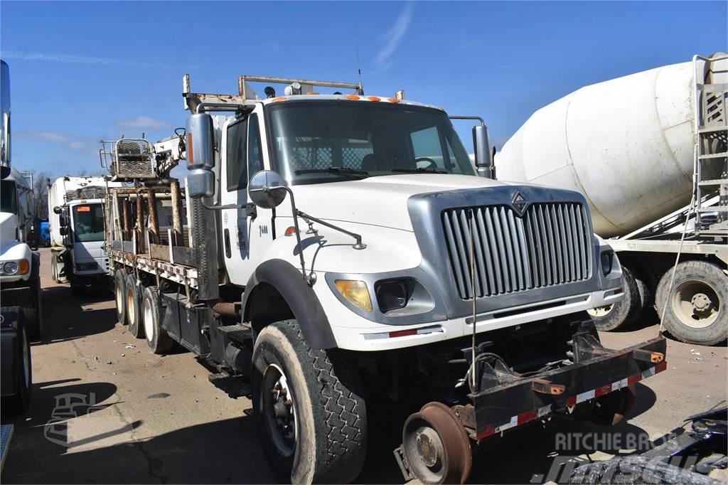 International WORKSTAR 7600 Kamioni sa kranom