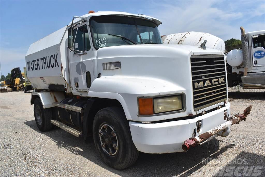 Mack CH613 Kamioni cisterne