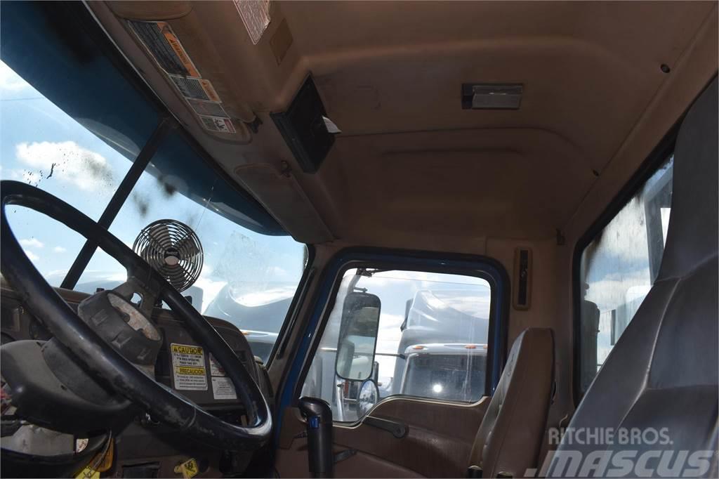 Mack GRANITE CV713 Kamioni sa kranom