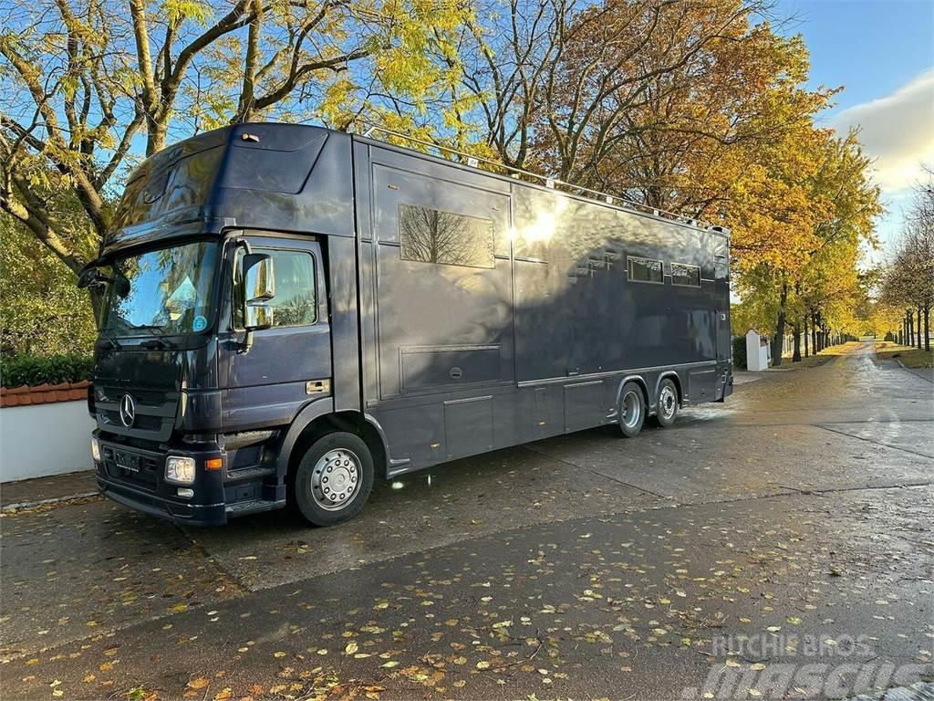 MERCEDES-BENZ Actros 26400 JK 5-6 Pferde Popout Automatik Kamioni za transport stoke