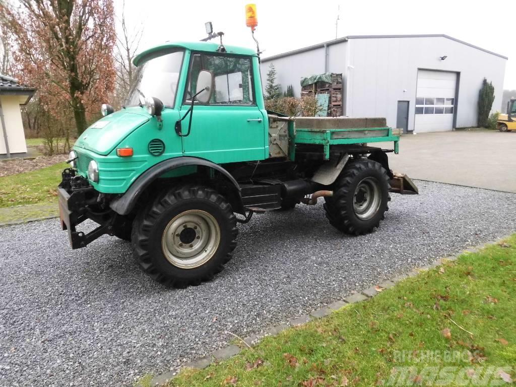 Unimog 406 Traktori