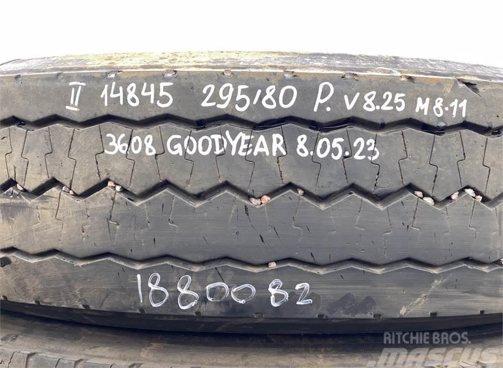 Goodyear B12B Gume, kotači i naplatci