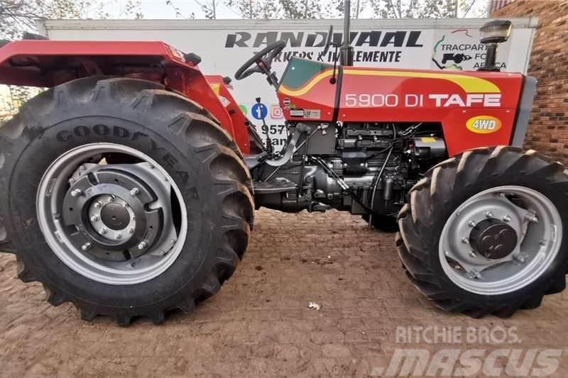 Tafe 5900 4WD Traktori
