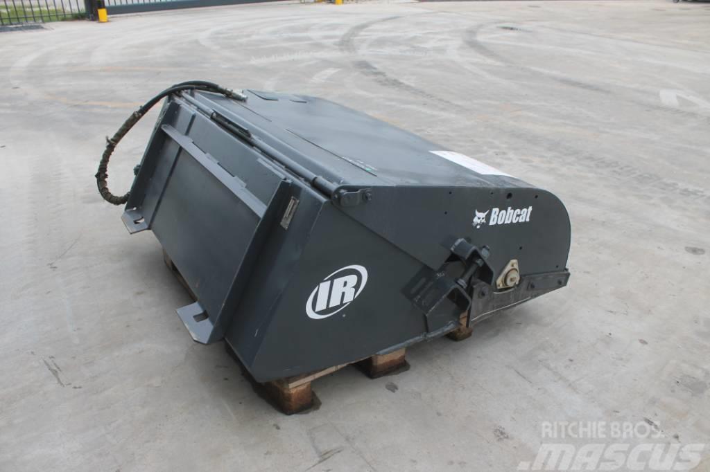 Bobcat Sweeper Attachment Dodatna oprema za asfaltne strojeve
