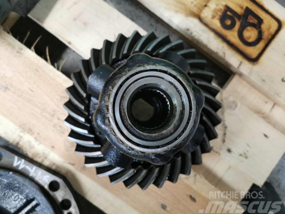 New Holland LM 420 {Clark-Hurth front differential Osi