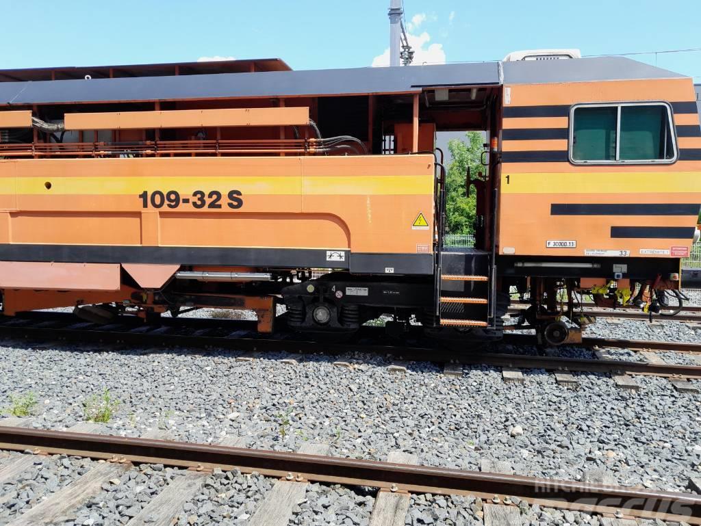  Plasser and Theurer 109-32S Tamper Strojevi za održavanje željezničkih pruga