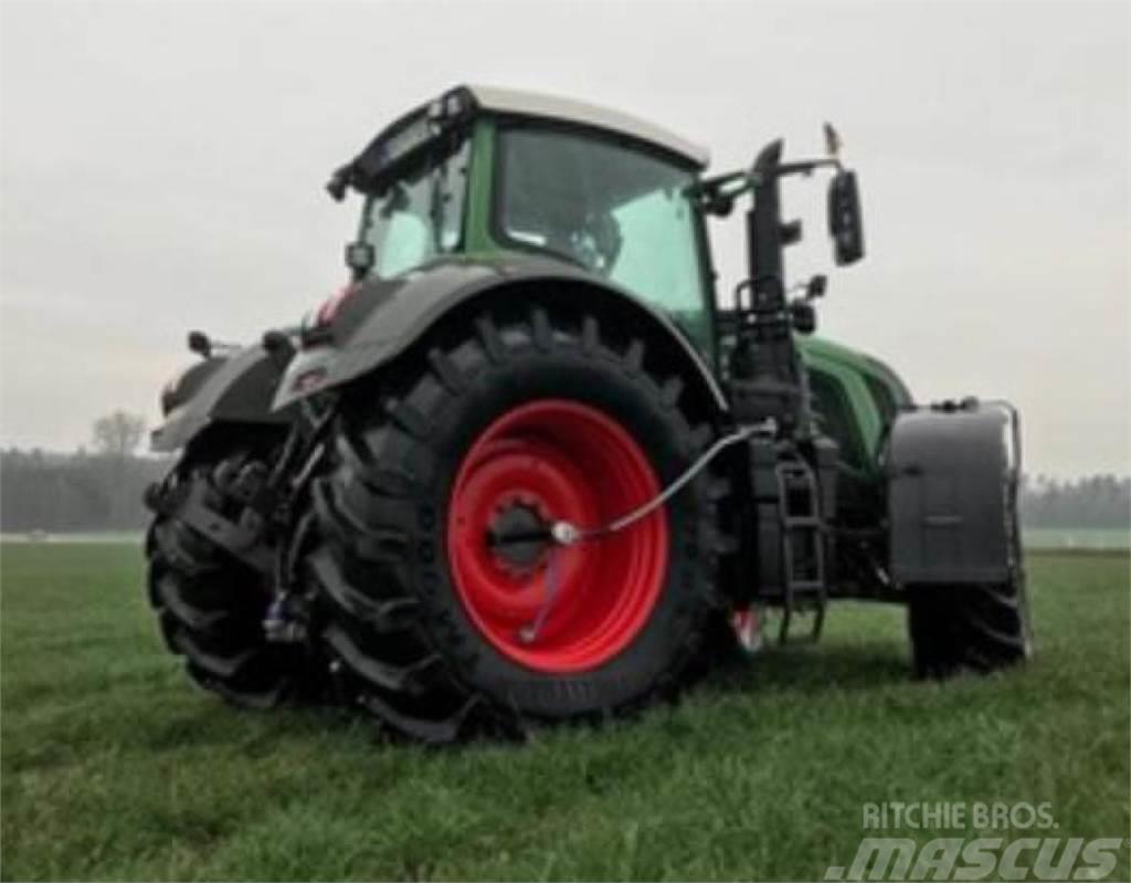 Fendt 933 Vario S4 Profi Plus Traktori