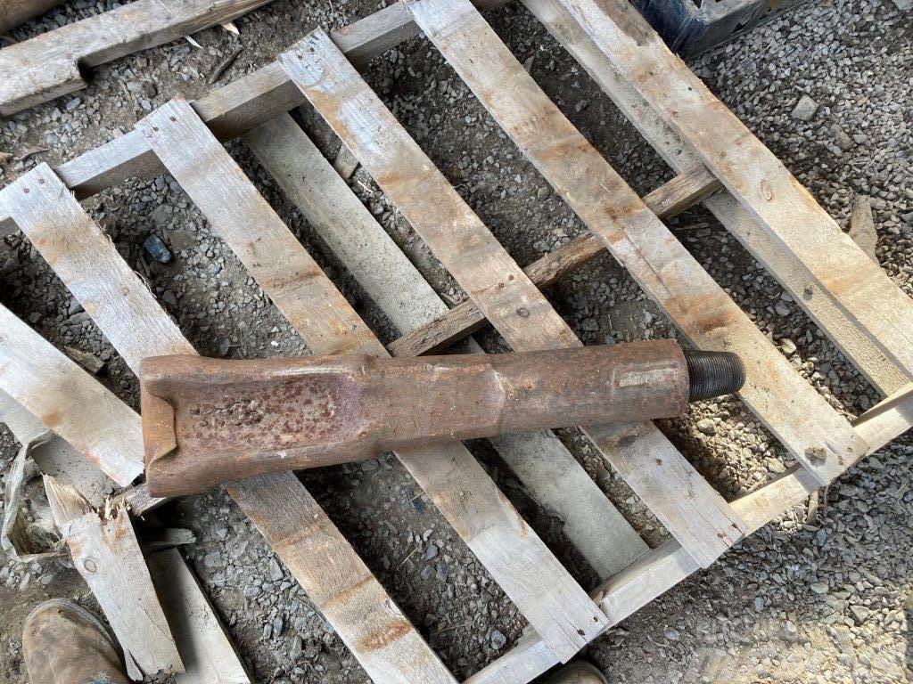  Aftermarket 7-3/4” x 29 Cable Tool Drilling Chisel Oprema dodaci i rezervni dijelovi za zabijanje stupova