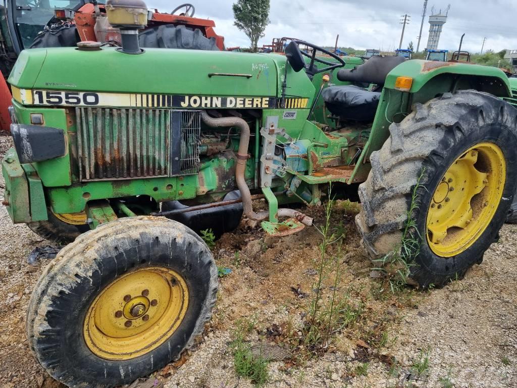 John Deere 1550 Traktori