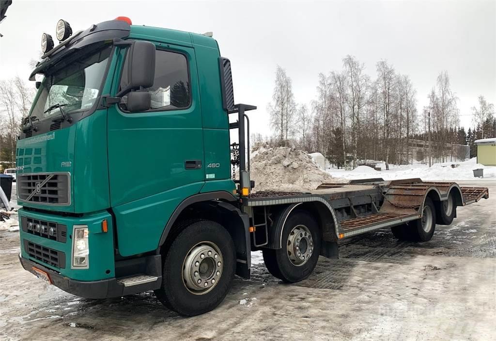 Volvo FH12-460 8x4 Kamioni za prijevoz šumskih strojeva