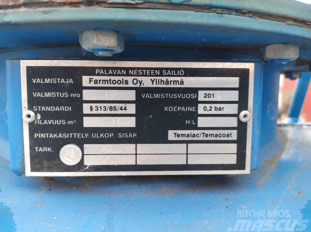 Farmex 1350 litraa Ostali poljoprivredni strojevi