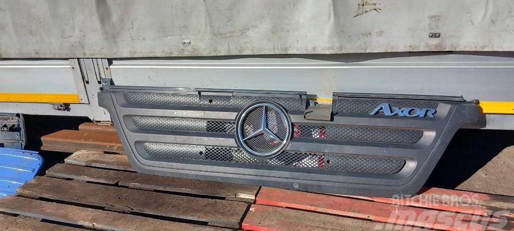 Mercedes-Benz Axor 1824 9448800085 GRILL Kabine i unutrašnjost