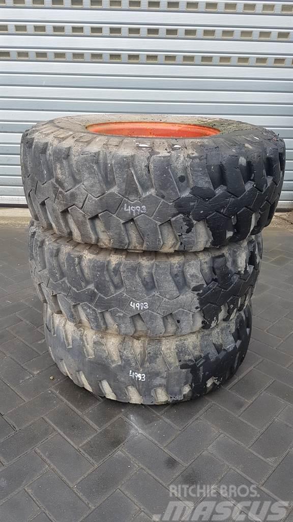 Michelin 335/80R18 (12.5R18) - Tyre/Reifen/Band Gume, kotači i naplatci