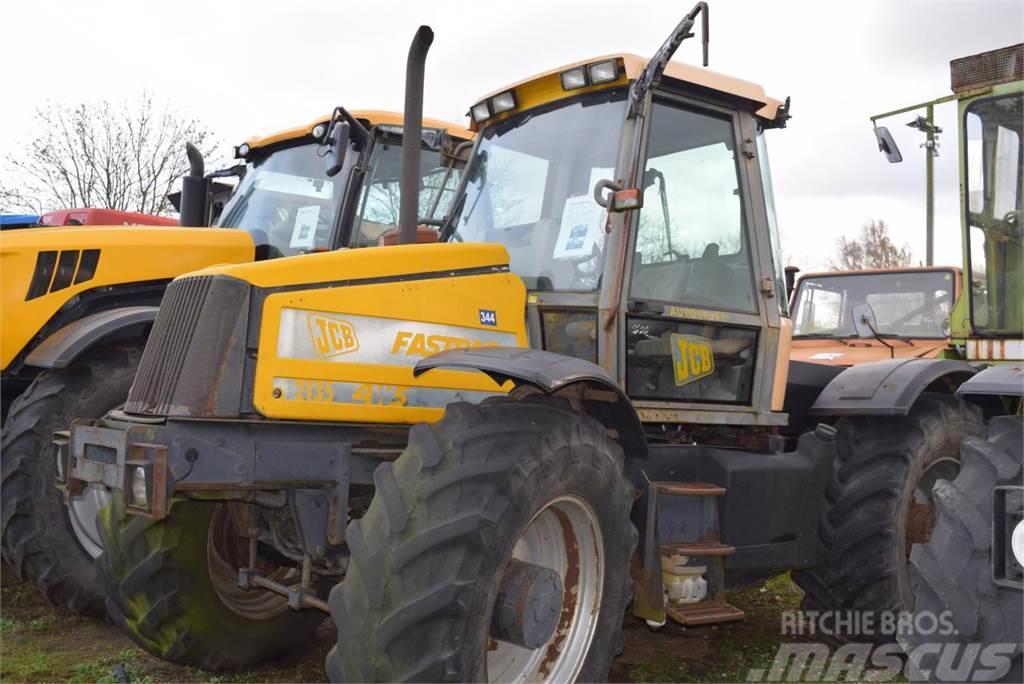 JCB Fastrac 2135 - 4WS Kompaktni (mali) traktori