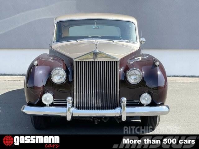 Rolls Royce Phantom V Saloon Coupe, by James Young Matching Ostali kamioni