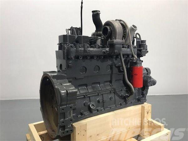 Komatsu SA6D102 Motori