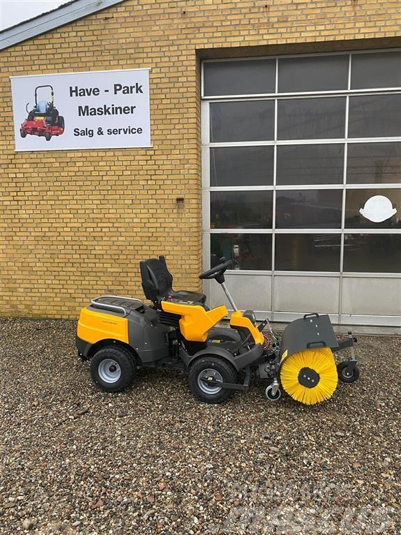 Stiga Park PRO 900 AWX Kompaktni (mali) traktori