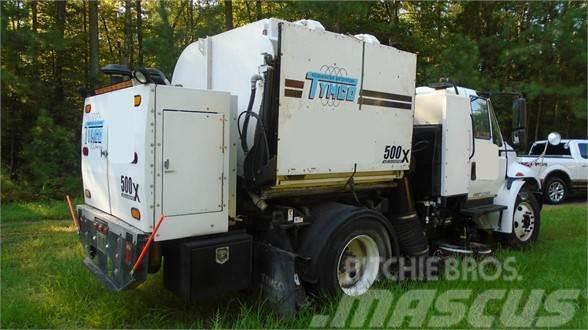 International DURASTAR 4200 Kamioni za čišćenje ulica