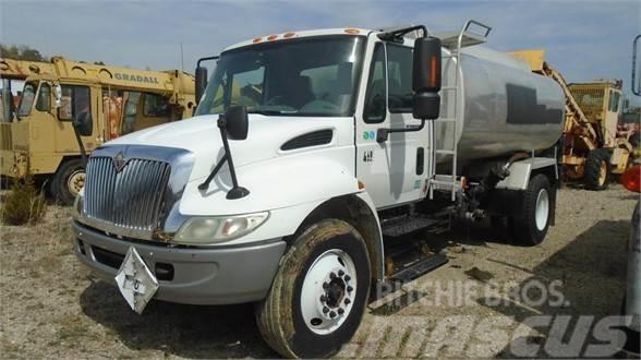 International DURASTAR 4400 Kamioni za vodu