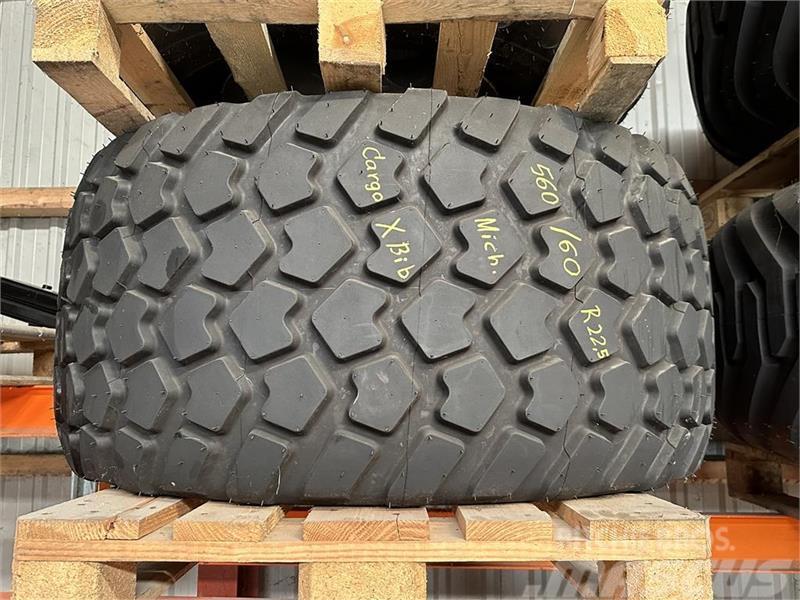 Michelin 560/60 R22.5 ** Nyt komplet hjul ** Gume, kotači i naplatci