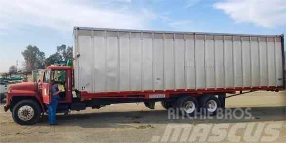 International S1900 Poljoprivredni / kamioni za žitarice