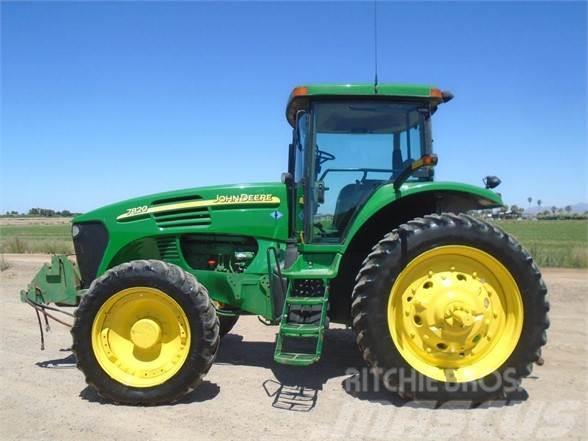John Deere 7820 Traktori