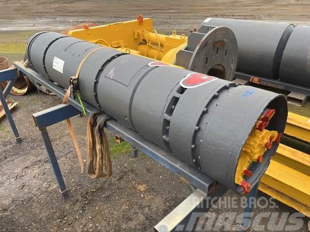 Iseki Unclemole TPZ450 Oprema za bušenje tunela i podzemnih rudarskih postrojenja