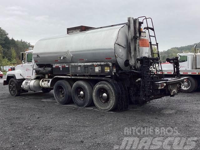 Mack RD688S Kamioni mikseri za beton