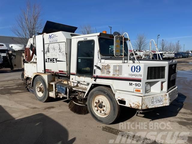  Mobile M-9D High Dump Kamioni za čišćenje ulica