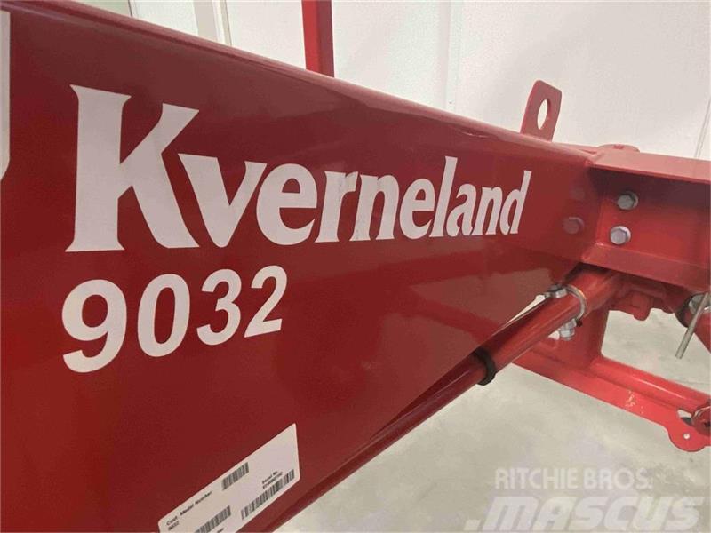 Kverneland 9032 rotorrive Okretači i sakupljači sijena