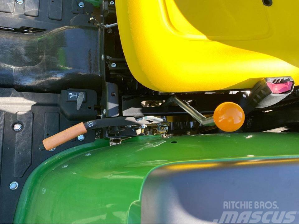 John Deere 3025E Kompaktni (mali) traktori