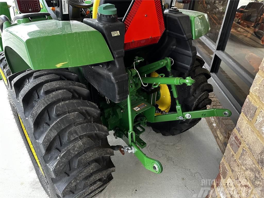 John Deere 3035D Kompaktni (mali) traktori