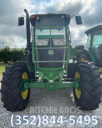 John Deere 6105E Kompaktni (mali) traktori