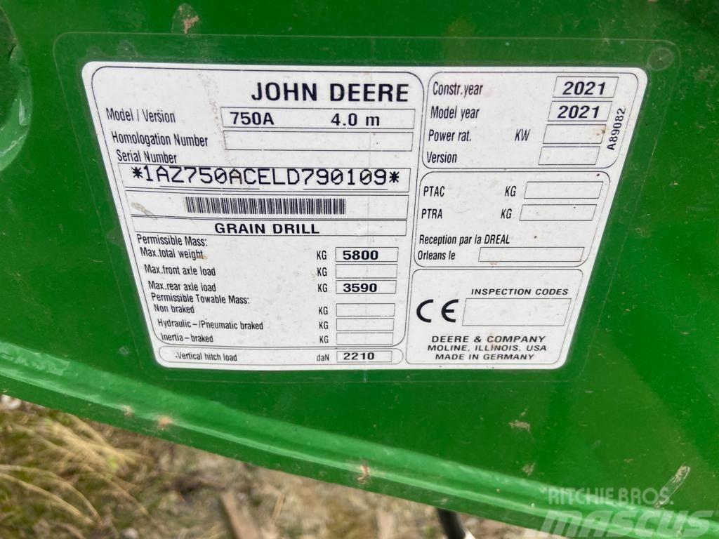 John Deere 750A Sijačice