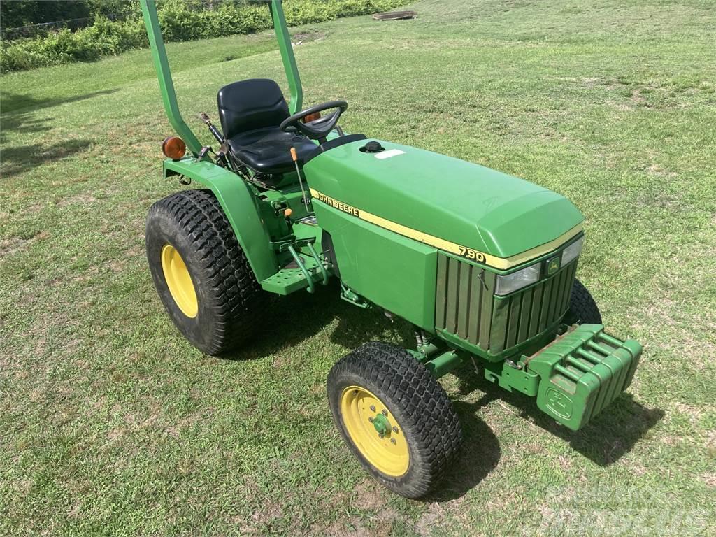 John Deere 790 Kompaktni (mali) traktori
