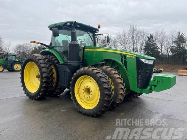 John Deere 8320R Traktori