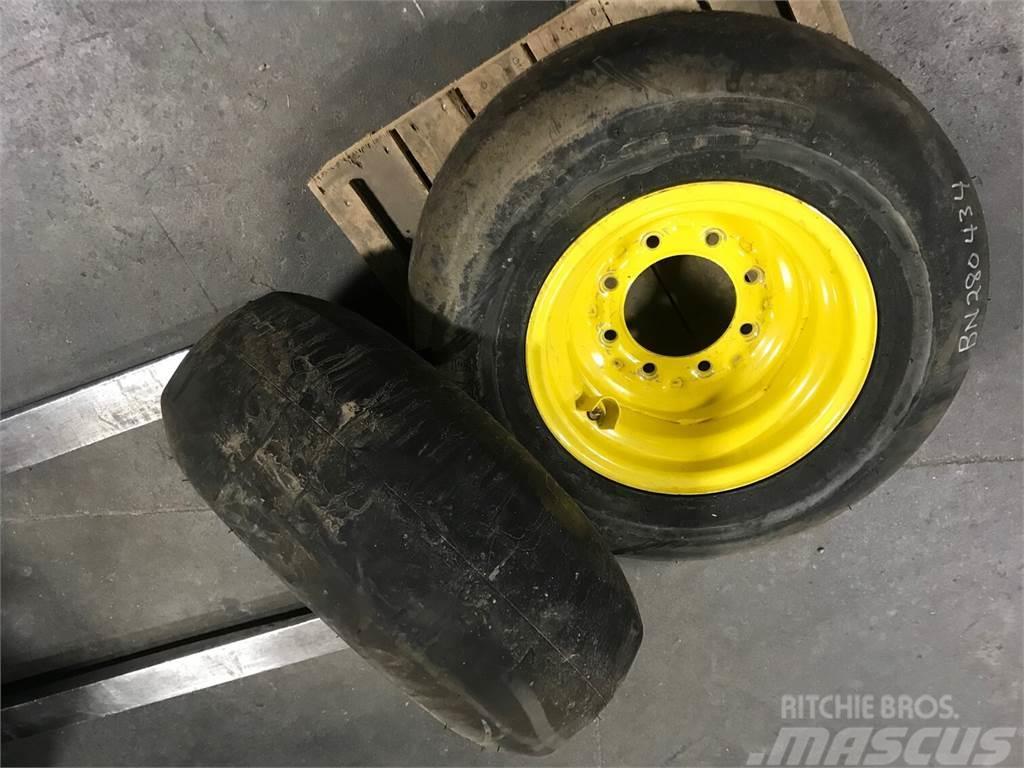 John Deere BN280434 Tire & Wheel ass'm Ostali stroji i dodatna oprema za sjetvu i sadnju