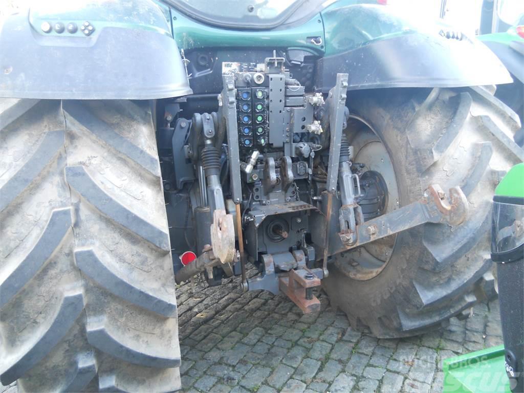 Valtra T174 Traktori