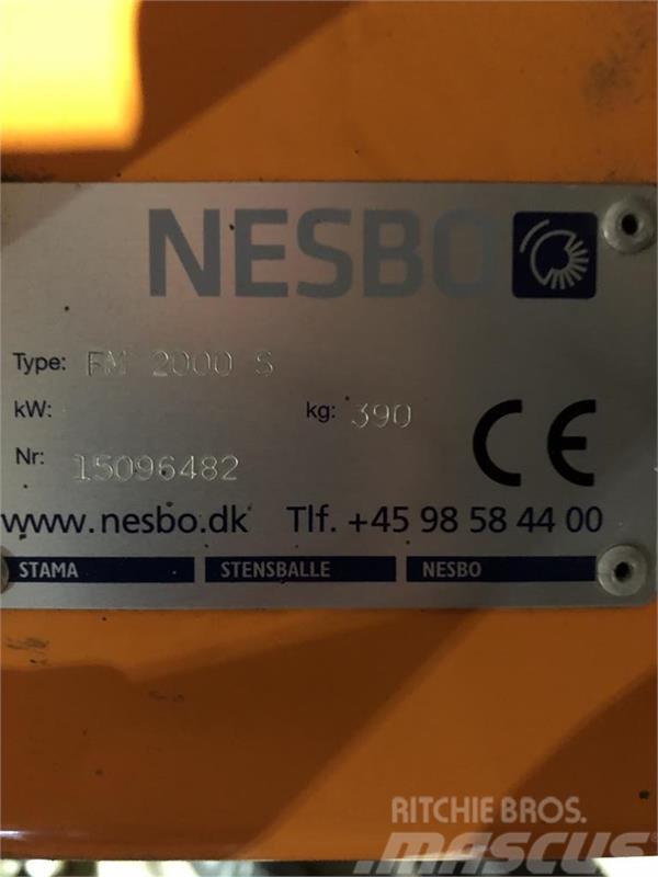 Nesbo FM2000S / Overglemt fejemaskine, ALDRIG brugt Ostali poljoprivredni strojevi