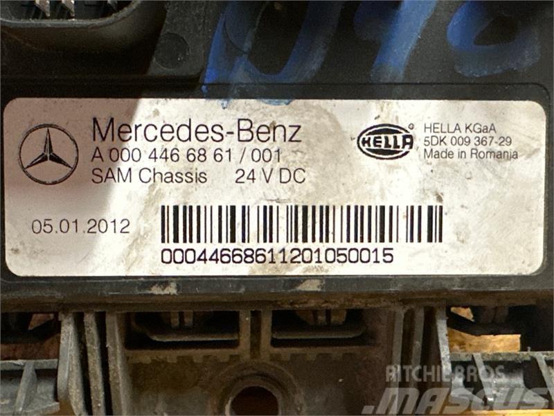 Mercedes-Benz MERCEDES ECU SAM A0004466861 Elektronika